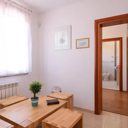 Holiday home Stunning In Hr-52215 With Wifi