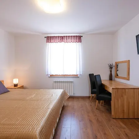 Holiday home Stunning In Hr-52215 With Wifi *