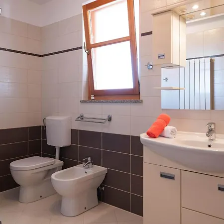 Stunning In Hr-52215 With Wifi Holiday home Vodnjan
