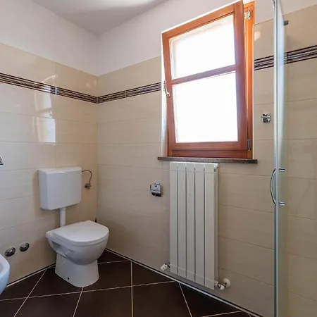 Stunning In Hr-52215 With Wifi Vodnjan