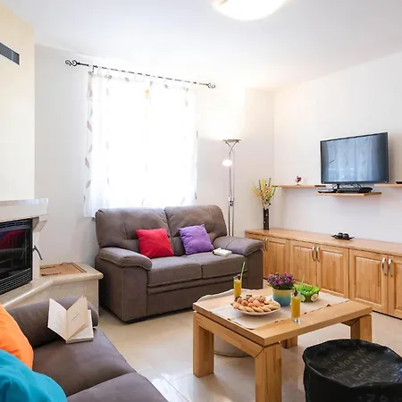 Stunning In Hr-52215 With Wifi Holiday home Vodnjan